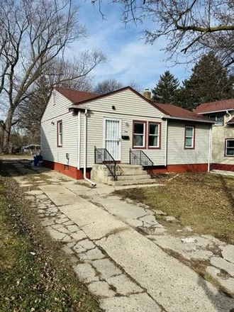Image 2 - 1821 Fairview Avenue, Rockford, IL 61101, USA - House for sale