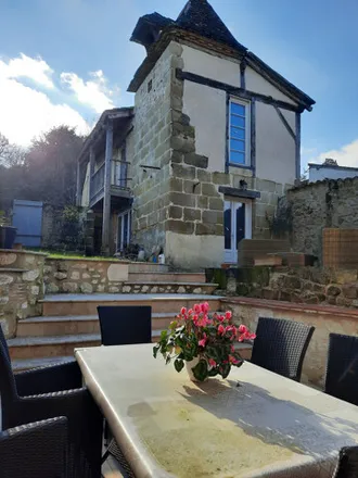 Buy this 4 bed house on Cardouille in 3 Rue Taillefer, 47410 Lauzun