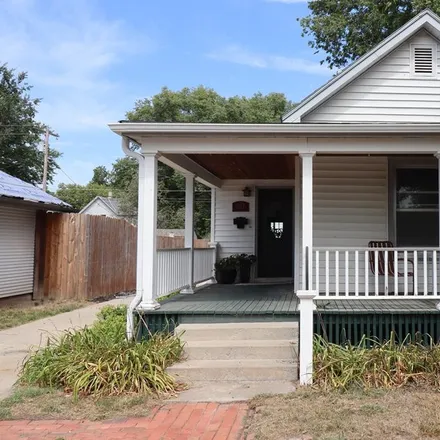 Image 1 - 227 East 5th Street, Countryside Parks, Hastings, NE 68901, USA - House for sale