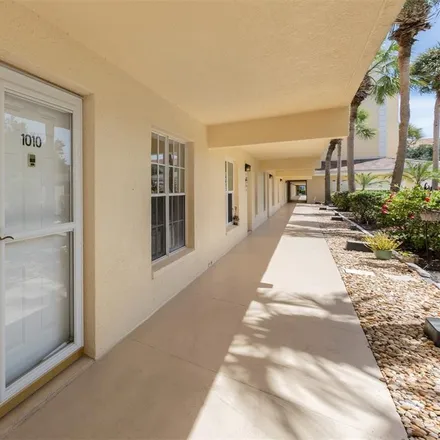 Buy this 3 bed condo on 22300 Wexford Boulevard in Sarasota County, FL 34293