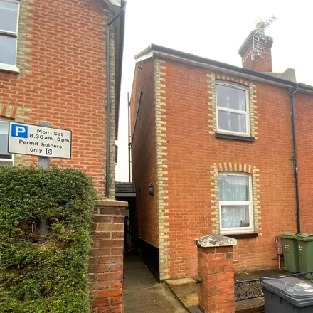 Rent this 6 bed duplex on 67 Denzil Road in Guildford, GU2 7NQ