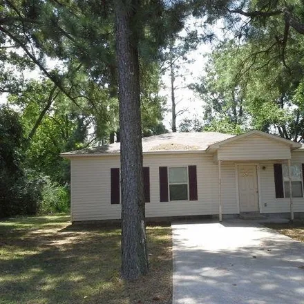 Buy this 3 bed house on 402 East Locust Street in Cabot, AR 72023