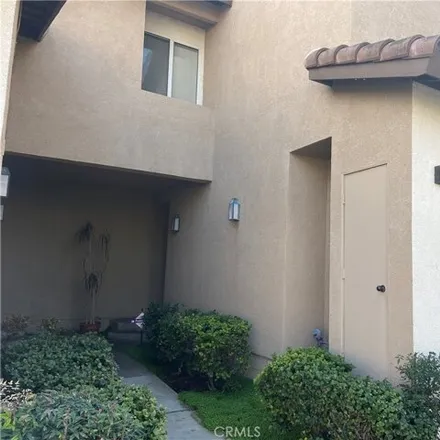 Rent this 2 bed townhouse on 12968 Via Napoli in Riverside County, CA 92503