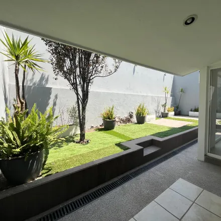 Buy this studio house on Calle Jardín Polaco 104 in Gran Jardin, 37138 León