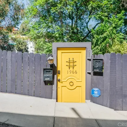Buy this 3 bed duplex on Hollywood/Sycamore in Walk of Fame, Los Angeles