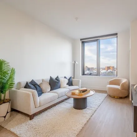 Rent this 1 bed apartment on Vista 65 in Queens Boulevard, New York