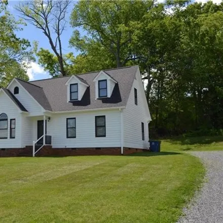 Buy this 3 bed house on 319 South 2nd Avenue in Mayodan, Rockingham County