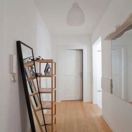 Rent this 2 bed apartment on Grund- und Mittelschule an der Alfonsstraße in Jutastraße, 80636 Munich