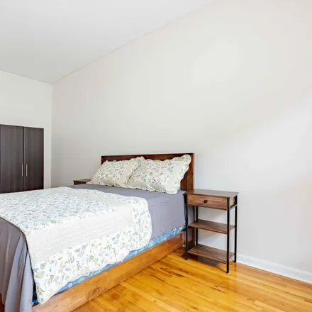 Image 1 - 346 Montgomery St, Brooklyn, NY 11225, USA - Room for rent