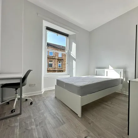 Rent this 3 bed apartment on Holland Insurance in St Vincent Street, Glasgow