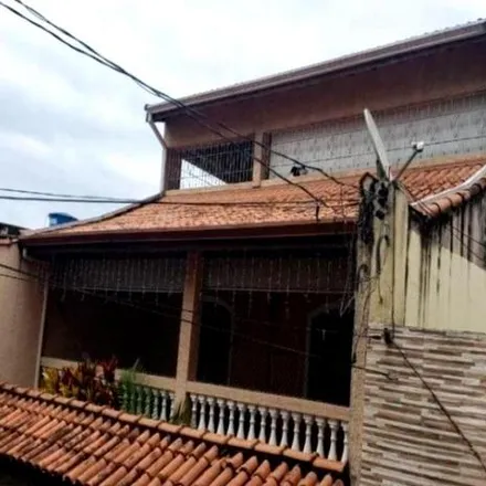 Buy this 3 bed house on Passagem José Pereira Fernandes in Helena Maria, Osasco - SP