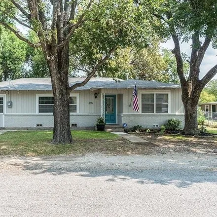 Rent this 3 bed house on 357 Lamar Street in Roanoke, TX 76262