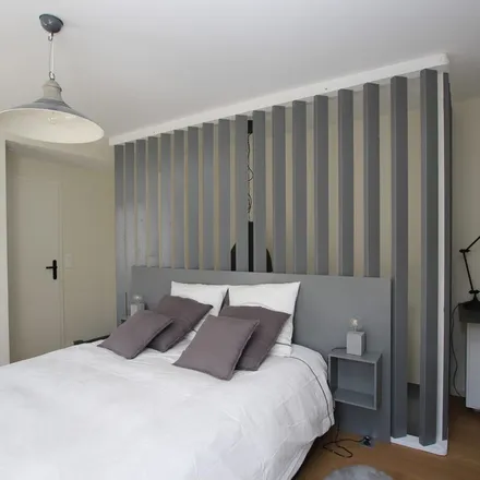 Rent this 2 bed apartment on Association pour la Formation et l'Insertion des Jeunes Diplomés (afiv) in Rue des Balayeurs, 67085 Strasbourg