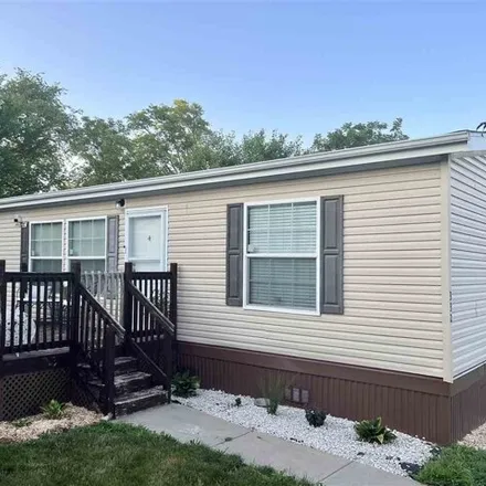 Buy this studio apartment on 356 Mosswood Lane in West Lucas Township, IA 52246