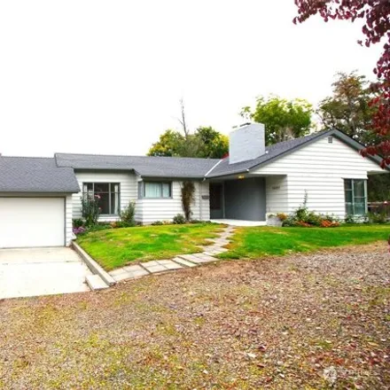 Buy this 3 bed house on 1451 South 2nd Avenue in Walla Walla, WA 99362