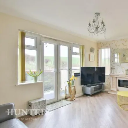 Image 3 - unnamed road, Chadderton, OL1 2SD, United Kingdom - House for sale