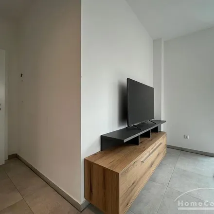 Rent this 2 bed apartment on Eckenheimer Schulstraße 15 in 60435 Frankfurt, Germany