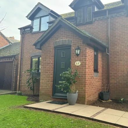 Rent this 4 bed house on Middle Lane in Codsall, WV8 2BE