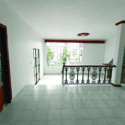 Buy this 4 bed house on Privada Bosques de Chantilly in Colonia Paseos del Bosque, 53200 Naucalpan de Juárez