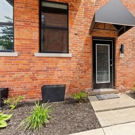 Rent this 2 bed condo on Frederick Sterns Building in East Jefferson Avenue, Detroit