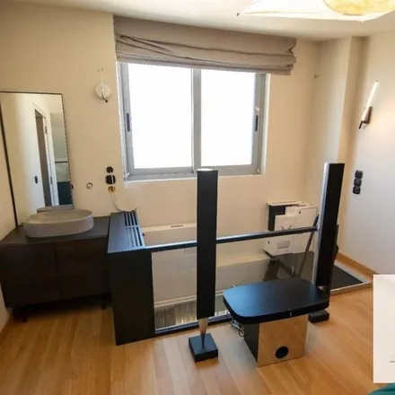 Rent this 2 bed apartment on Ταξιαρχών in Άλιμος, Greece
