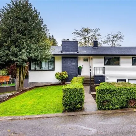 Buy this 4 bed house on 19233 33rd Avenue South in SeaTac, WA 98188