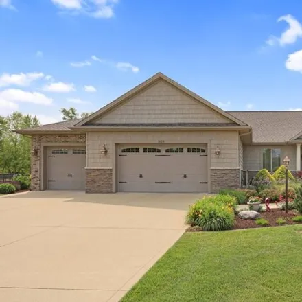 Buy this 3 bed house on 1698 Chestnut Grove Court in Champaign, IL 61822