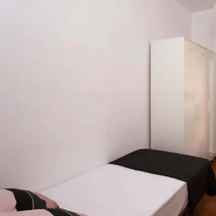 Rent this 1 bed room on Carrer de la Manigua in 08001 Barcelona, Spain