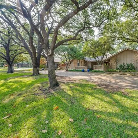 Buy this 5 bed house on 6930 Cliffbrook Drive in Dallas, TX 75240