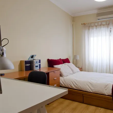 Rent this 3 bed room on Paztel Factory in Rua Lúcio de Azevedo 25, 1600-145 Lisbon