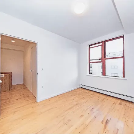 Image 3 - 607 East 6th Street, New York, NY 10009, USA - Apartment for rent