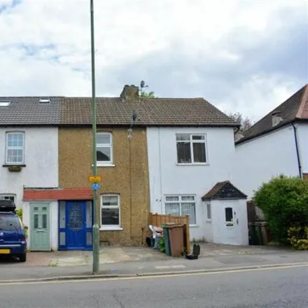 Rent this 2 bed townhouse on Malden Road in London, SM3 8QF