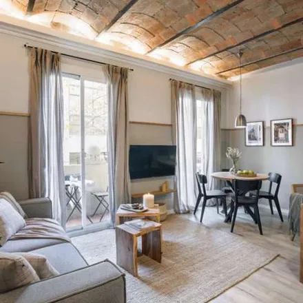Rent this 2 bed apartment on Carrer de Villarroel in 90, 08001 Barcelona