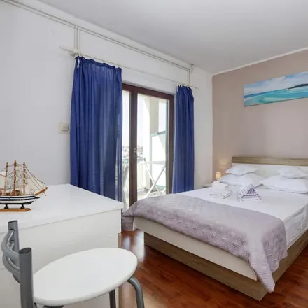 Image 1 - Jezera, Šibenik-Knin County, Croatia - Apartment for rent