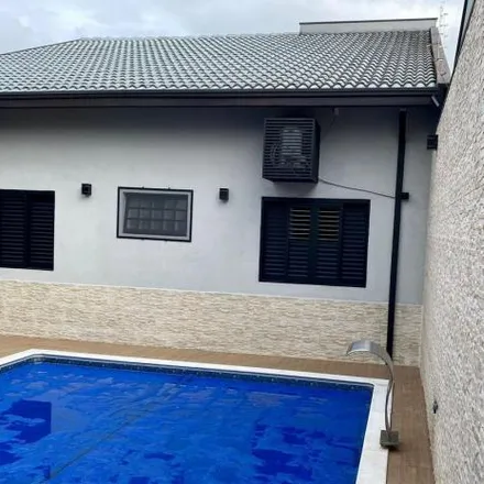 Buy this 3 bed house on Rua Valinhos in Vila Menuzzo, Sumaré - SP