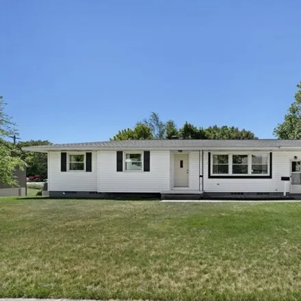 Image 3 - 1420 Waverly Ave, Grand Haven, Michigan, 49417 - House for sale