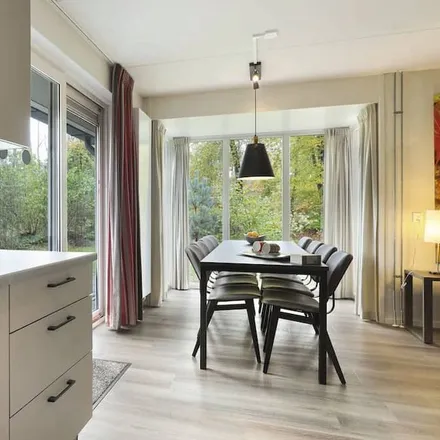 Image 3 - 8095 PS 't Loo Oldebroek, Netherlands - House for rent