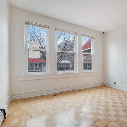 Rent this 3 bed apartment on 1962 Ellis Avenue in New York, NY 10472