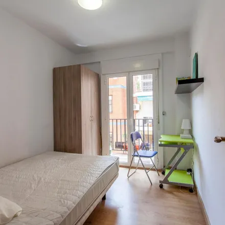 Image 5 - Carrer d'Antonio Ponz, 3, 46011 Valencia, Spain - Apartment for rent