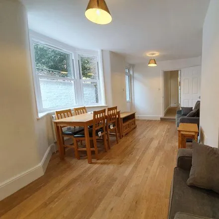 Image 3 - Exon Street, London, SE17 2JW, United Kingdom - Townhouse for rent