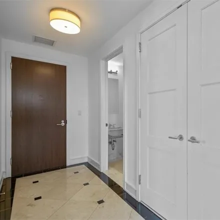 Image 2 - Renaissance Square, City of White Plains, NY 10601, USA - Condo for rent