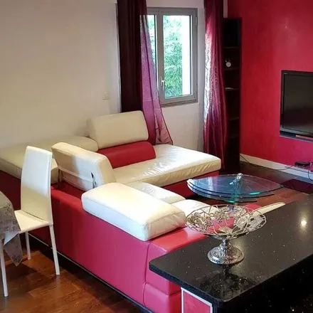 Rent this 1 bed apartment on 13008 Marseille