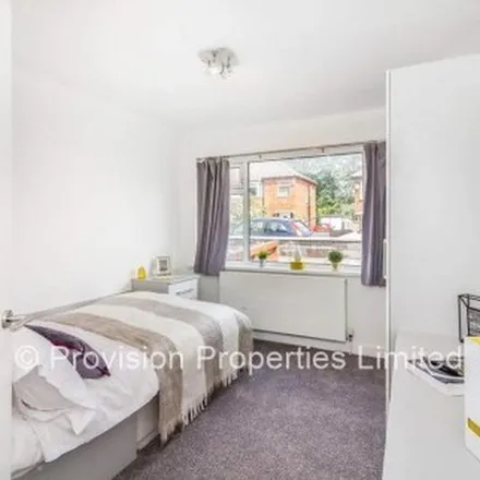 Image 3 - 50 St. Anne's Drive, Leeds, LS4 2RZ, United Kingdom - Duplex for rent