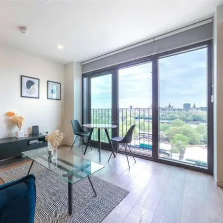 Image 2 - Two Southbank Place, 10 York Road, South Bank, London, SE1 7ND, United Kingdom - Loft for sale