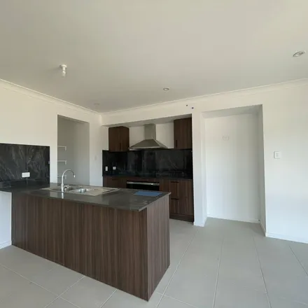 Image 3 - Pera Crescent, Warwick QLD 4370, Australia - Apartment for rent