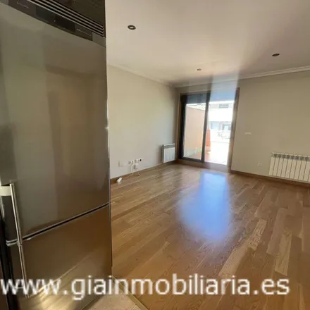 Rent this 2 bed apartment on Rúa de Cambeses in 36215 Vigo, Spain