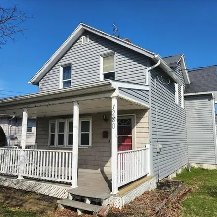 Buy this 3 bed house on 1280 East 27th Street in Erie, PA 16504