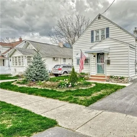 Image 2 - 415 West Spruce Street, Town/Village of East Rochester, NY 14445, USA - House for sale