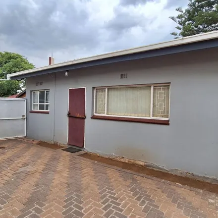 Image 1 - Hertzog Street, Seemeeu Park, Welkom, 9460, South Africa - Apartment for rent