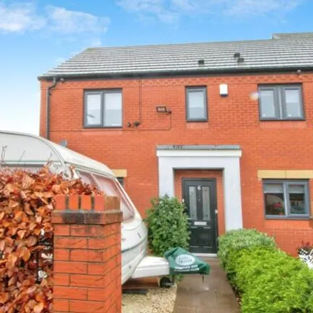 Buy this 3 bed duplex on Duxford Grove in Ettingshall, WV2 2RN